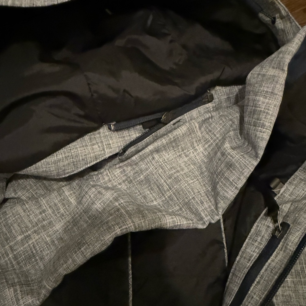 Men’s obermeyer ski Hooded Jacket- small - Picture 5 of 5